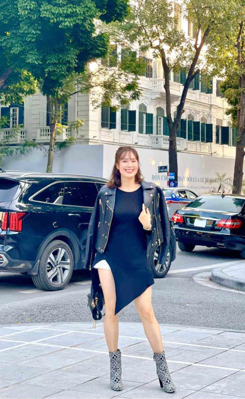 Hồng diễm đầu năm lên đồ thùng thình kín bưng nhưng vẫn nhận cơn mưa lời khen - 10