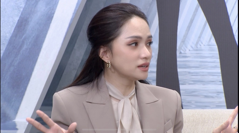 Hương giang xinh đẹp và đổi vận nhờ tuyên bố chỉnh sửa một điểm trên mặt - 10