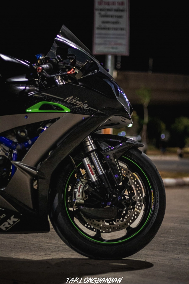 Kawasaki zx-10r độ cực chất trong diện mạo tối tăm - 12