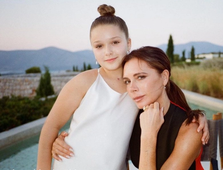 Làm phù dâu đám cưới anh trai harper beckham bị dân tình chê lớn vỡ hết nét - 12