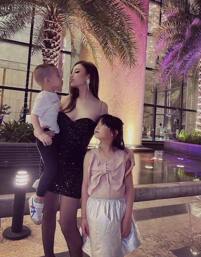 Lấy đại gia ngành khách sạn huyền baby xây khu vui chơi siêu sang trong biệt thự cho con - 10