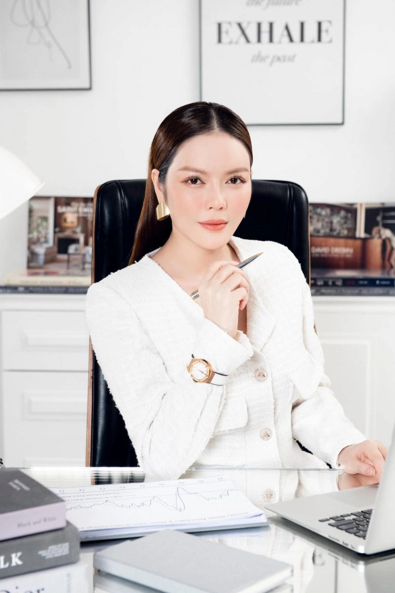 Lý nhã kỳ trở lại lhp cannes 2022 dân tình chuẩn bị được dịp ngắm loạt váy áo tiền tỷ - 2