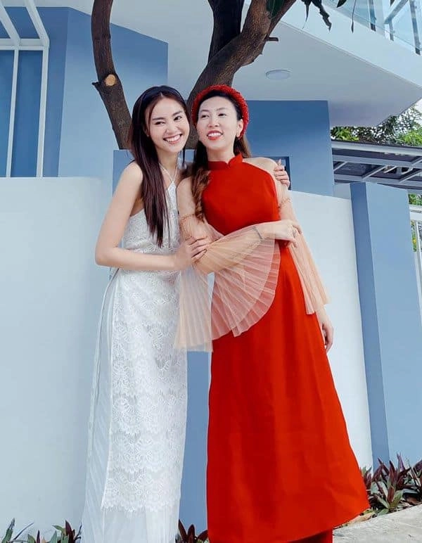 Mẹ sài gòn 2 con vẫn đẹp sang chảnh hóa ra là chị ruột ngọc nữ màn ảnh việt - 1