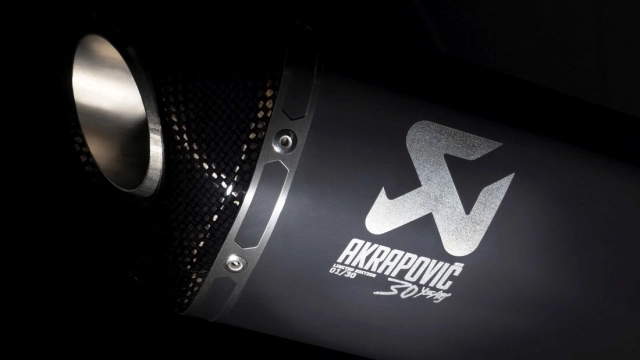 Ống xả akrapovic ra mắt phiên bản giới hạn dành cho kawasaki zx-10r và zx-10rr - 1