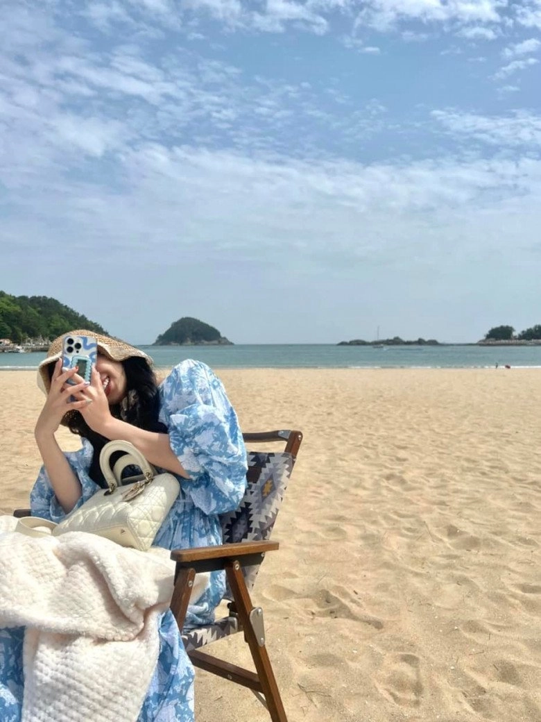 Tiếp nối thúy ngân một bóng hồng vbiz được mời sang hàn ghi hình mặt xinh xuất sắc body uốn lượn - 3