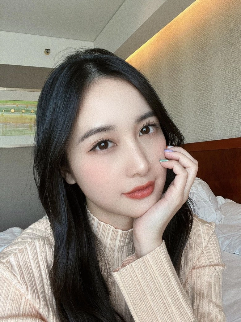 Tiếp nối thúy ngân một bóng hồng vbiz được mời sang hàn ghi hình mặt xinh xuất sắc body uốn lượn - 8