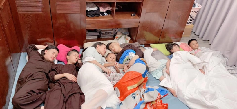 Trước lúc mất phi nhung mua nhà xe cho con ruột bên mỹ lo chu toàn cho 23 con nuôi - 9
