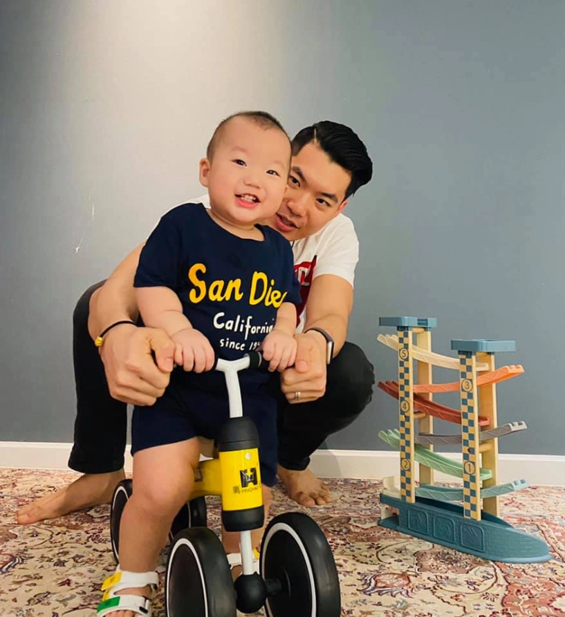 Trương nam thành lấy vợ đại gia hơn 15 tuổi giờ ở nhà chăm 2 con vợ đi làm - 12