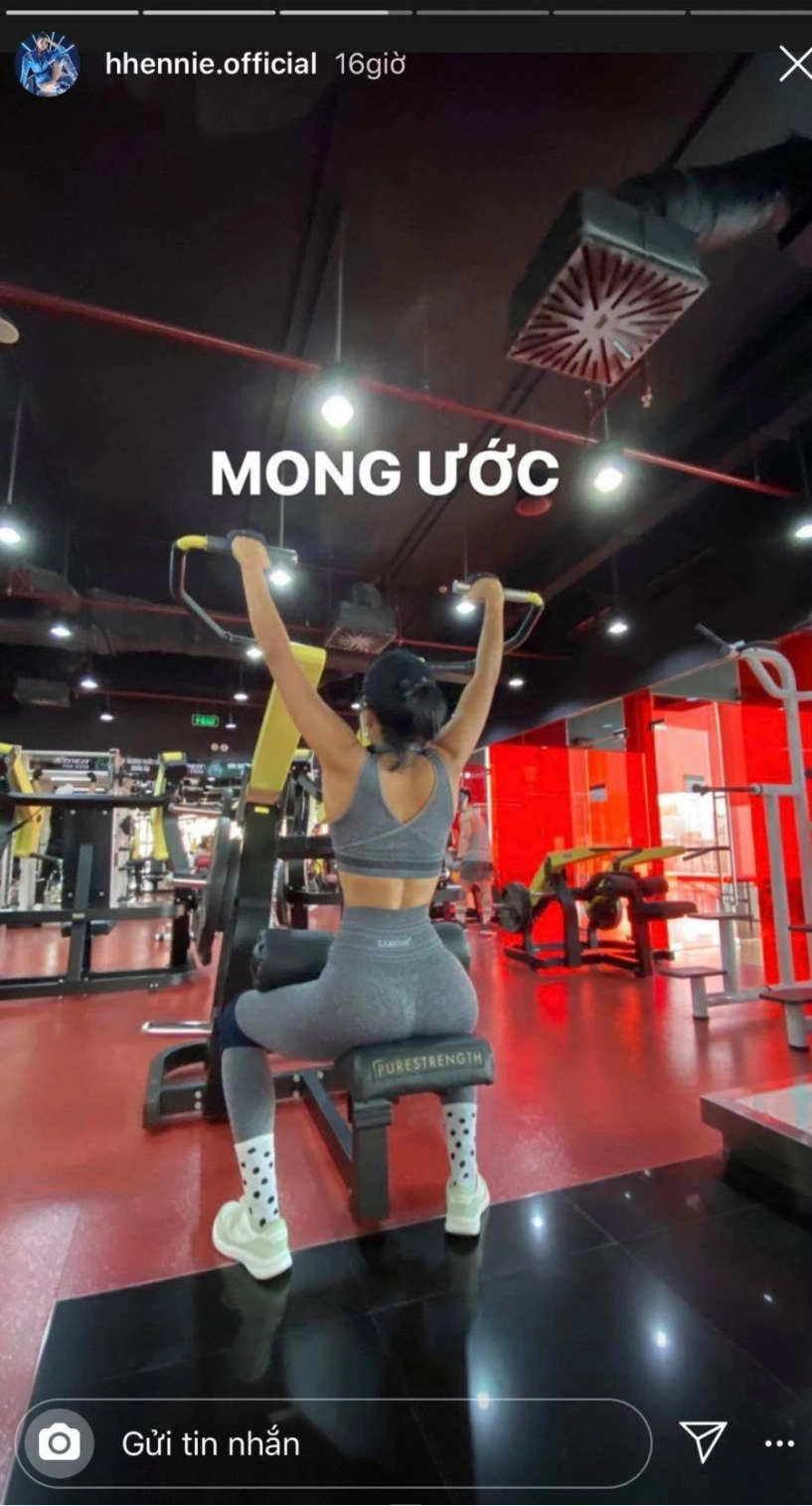 Xuất hiện đả nữ vbiz thần thái và body hơn ngô thanh vân bê 2 tấn gạo nhẹ tênh - 10