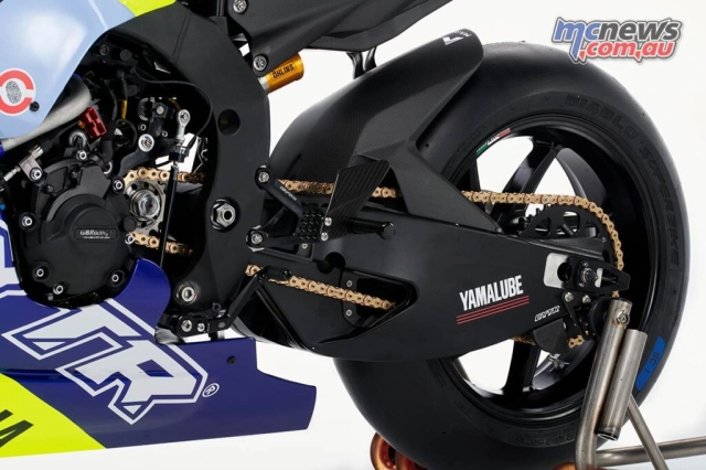 Yamaha r1 gytr vr46 tribute trình làng - tạm biệt valetino rossi - 10