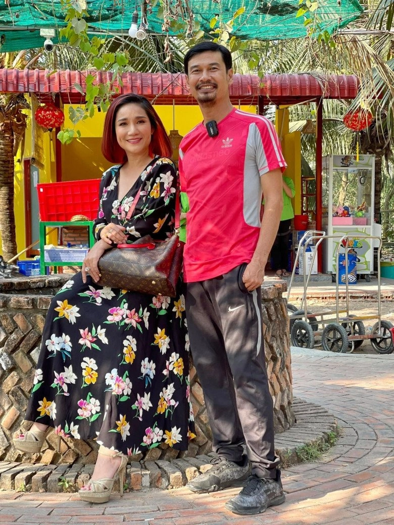bà mối quốc dân cát tường giàu cỡ nào vừa sang mỹ đã chốt đơn loạt đồ hiệu đắt đỏ - 8