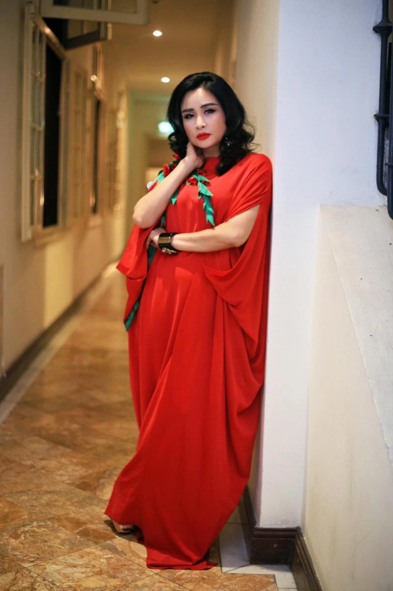 Diva thanh lam bị hoài nghi nhan sắc vì môi căng phồng mắt như nhấn mí - 7