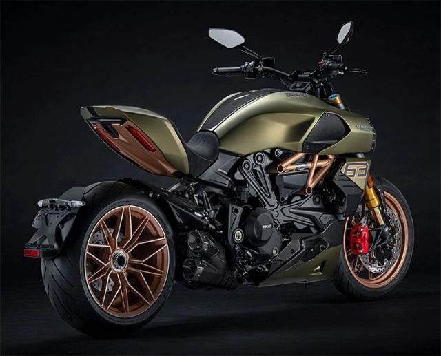 Ducati diavel 1260 lamborghini 2021 đẹp từ mọi góc nhìn trình diện - 9