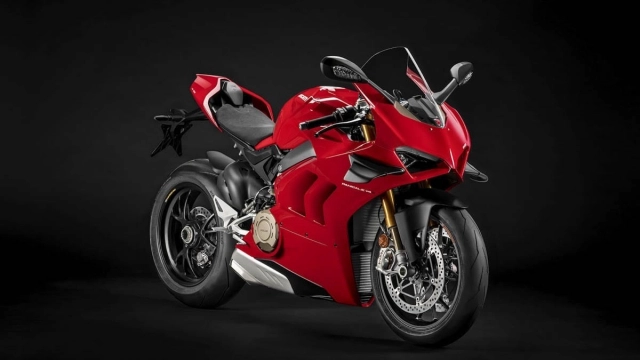 Ducati panigale v4 s cho kết quả chậm hơn 22 giây so với desmosedici gp21 - 6