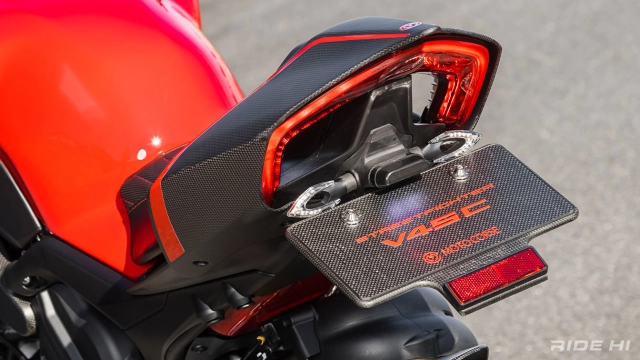 Ducati streetfighter v4sc độ full carbon cực ấn tượng - 8