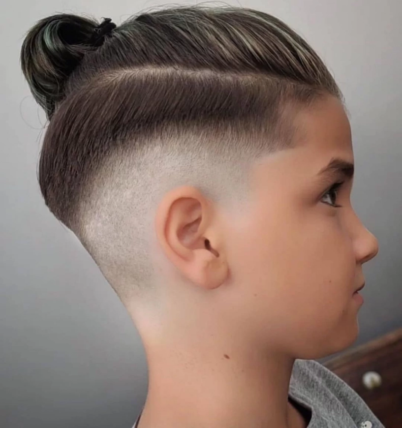Những kiểu tóc đẹp cho bé trai 7 tuổi thời thượng phong cách - 10