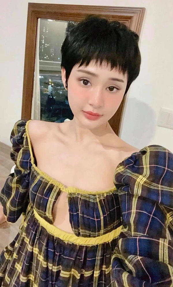 Nữ ca sĩ không ngại thẩm mỹ vẻ ngoài như búp bê đúng chuẩn nữ hoàng dao kéo - 15