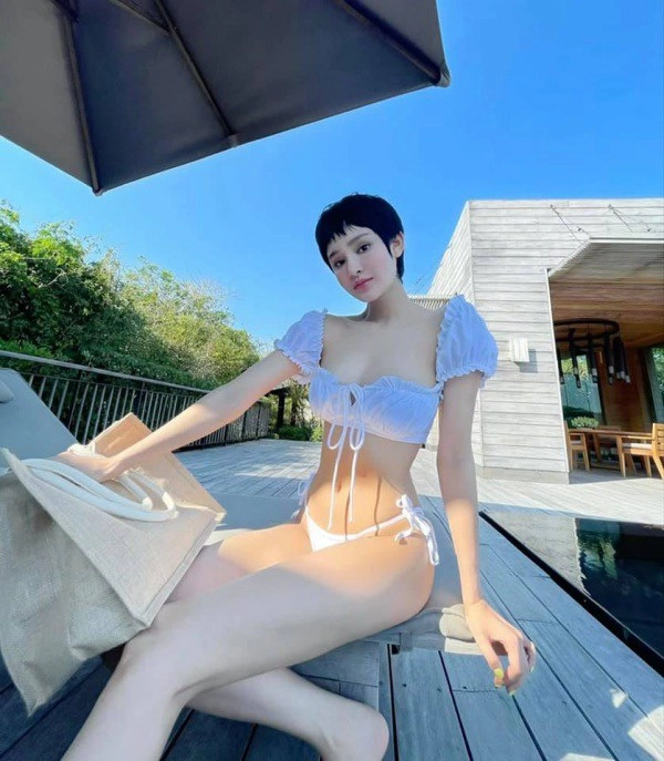 Nữ ca sĩ không ngại thẩm mỹ vẻ ngoài như búp bê đúng chuẩn nữ hoàng dao kéo - 18