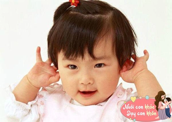 Trẻ thường véo tai là bệnh gì 5 nguyên nhân này mẹ cần phải biết - 5