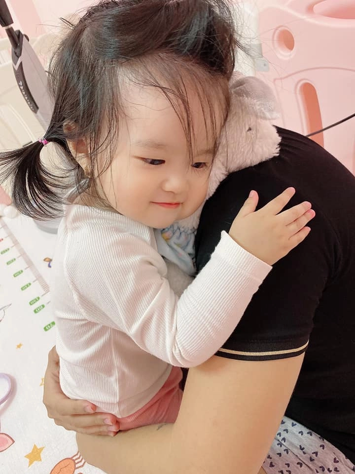 U40 làm mẹ bỉm 2 con chị gái ngọc trinh tiêu 500 triệutháng vóc dáng nóng bỏng chẳng kém em - 8