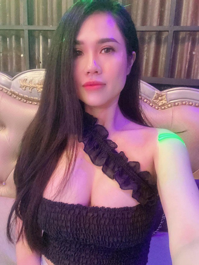 U40 làm mẹ bỉm 2 con chị gái ngọc trinh tiêu 500 triệutháng vóc dáng nóng bỏng chẳng kém em - 11