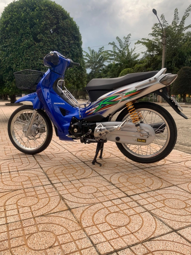 Wave 125i mang những món đồ hiệu cực kì xịn xò - 9