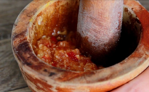 Cách làm tôm sốt thái chua ngọt đơn giản ngon nhức nhối - 6