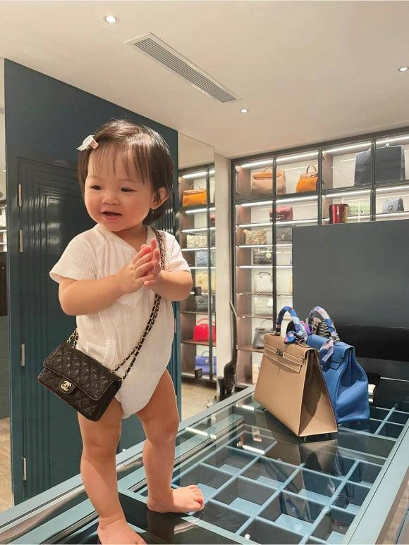 Đại hội bé khỏe bé xinh con hà hồ đàm thu trang gen trội nhà đông nhi cưng xỉu - 16