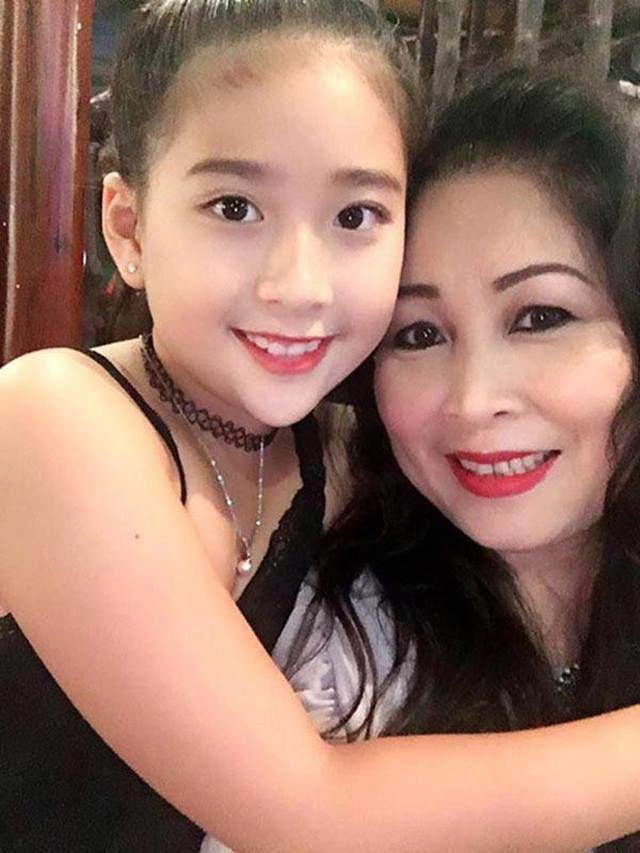Dậy thì thành công con của nsưt trịnh kim chi và 3 bé gái này gây choáng vì quá đẹp - 17