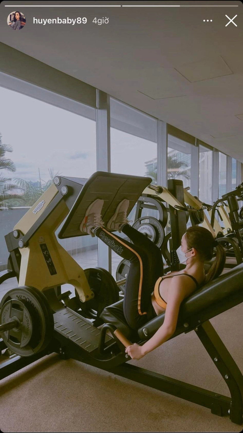 Được khen gợi cảm như nhân vật truyện tranh boa hancock body của bà hoàng ở nhà trăm tỷ gây sốt tiktok - 6