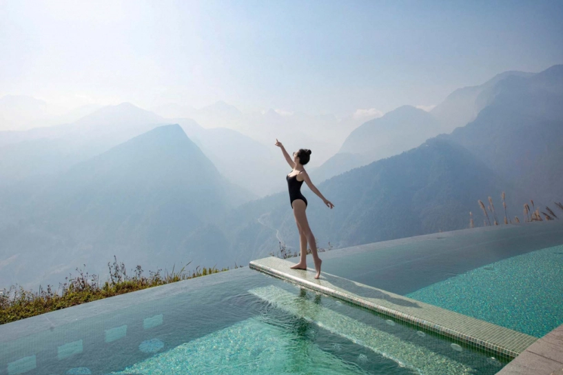 Hoa hậu giáng my diện bikini thả đường cong nuột nà tuổi 49 sưởi ấm trời đông 10 độ - 5