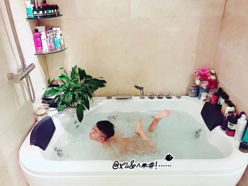 Ít người biết trước khi có 2 con ở mỹ phạm hương từng nuôi 1 cậu bé ở việt nam - 10