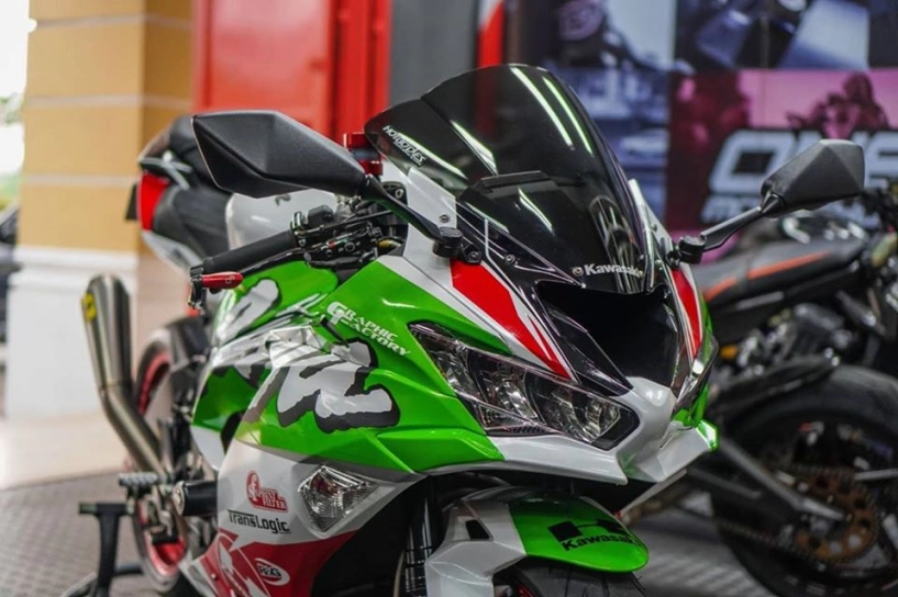 Kawasaki zx-6r độ bốc lửa trong diện mạo racing - 1