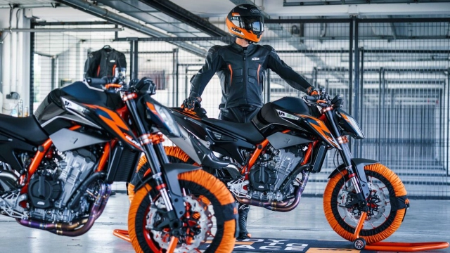 Ktm duke 890 r 2022 trình làng với khẩu hiệu the super scalpel - 2