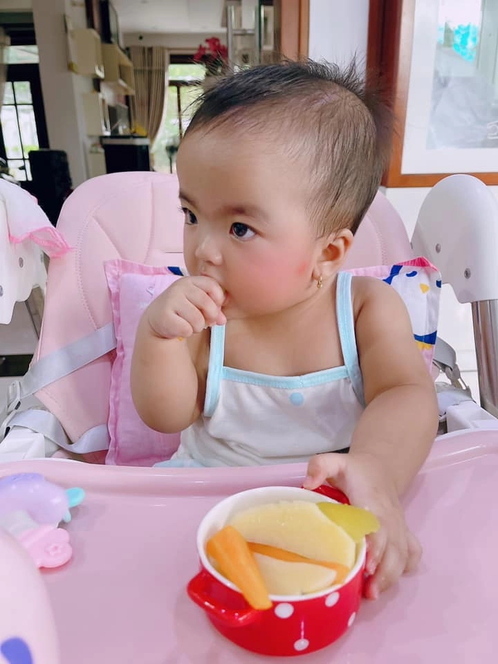 Làm chủ chuỗi cửa hàng bún đậu mắm tôm mạc văn khoa kén rể sớm cho con gái 8 tháng - 3