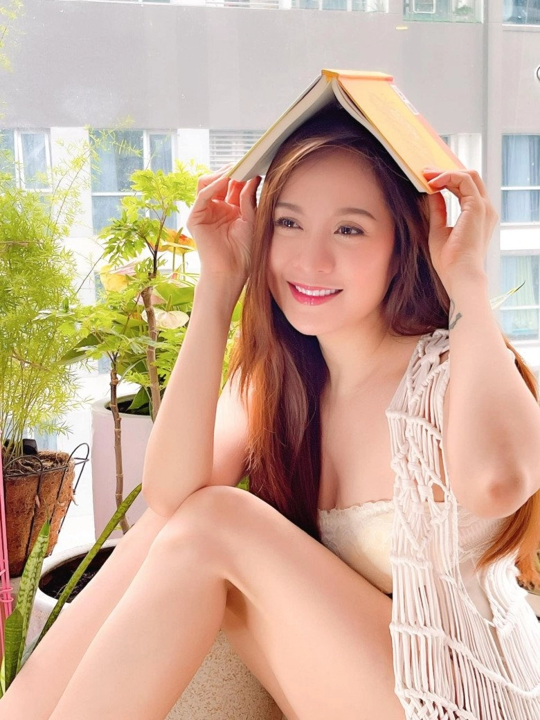 Lần đầu gặp con thanh thúy hốt hoảng sao nó xấu dữ vậy đứa trẻ giờ điển trai y bố - 1