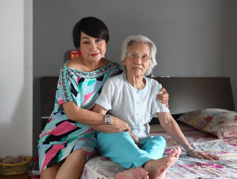 Một thời ông hoàng 3 đời vợ chồng cũ lê giang u70 chật vật bán bánh bèo nuôi con thơ - 3