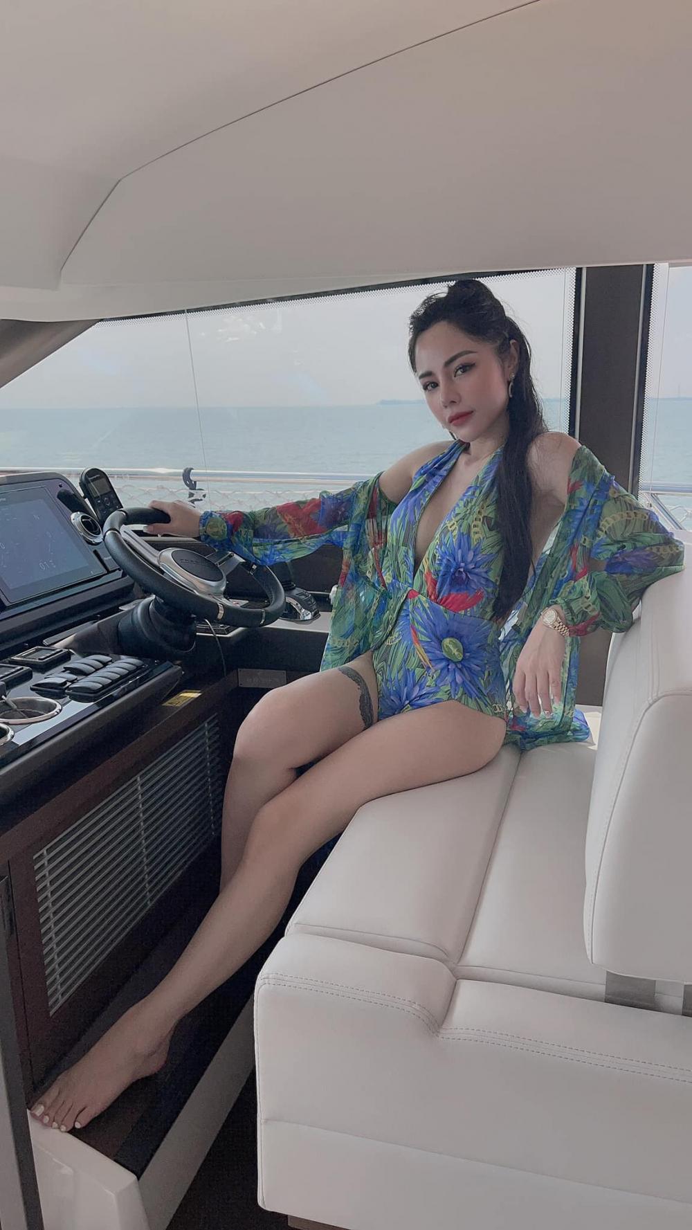 Nữ mc xinh nhất nhì vtv làm mẹ đơn thân gợi cảm được trai tân kém 6 tuổi mê đắm - 4