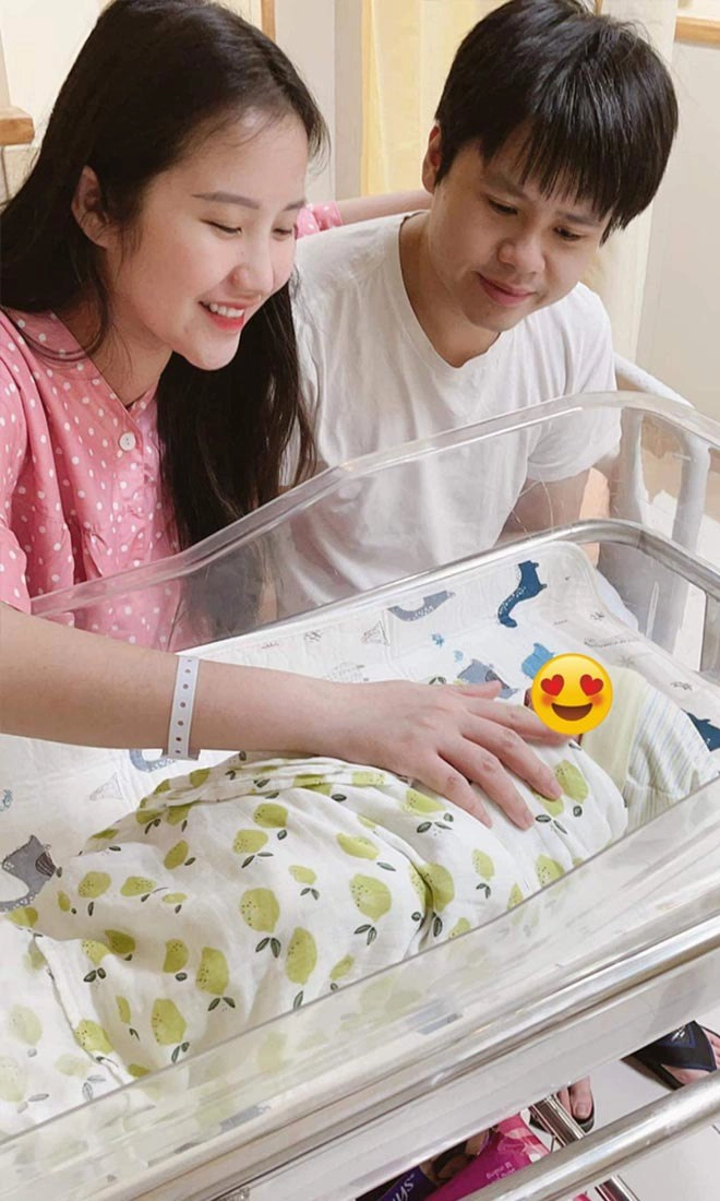 Tgđ phan thành làm tiệc đầy tháng con với thiên kim nhà giàu nhìn kỹ đậm chất đại gia - 1