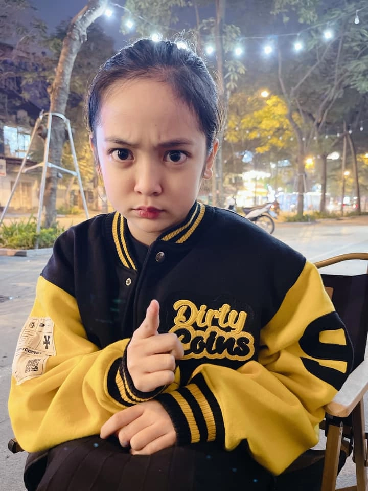 Vân trang thương ngày nắng về là mẫu nhí xinh như búp bê thần thái ngày càng thăng hạng - 4