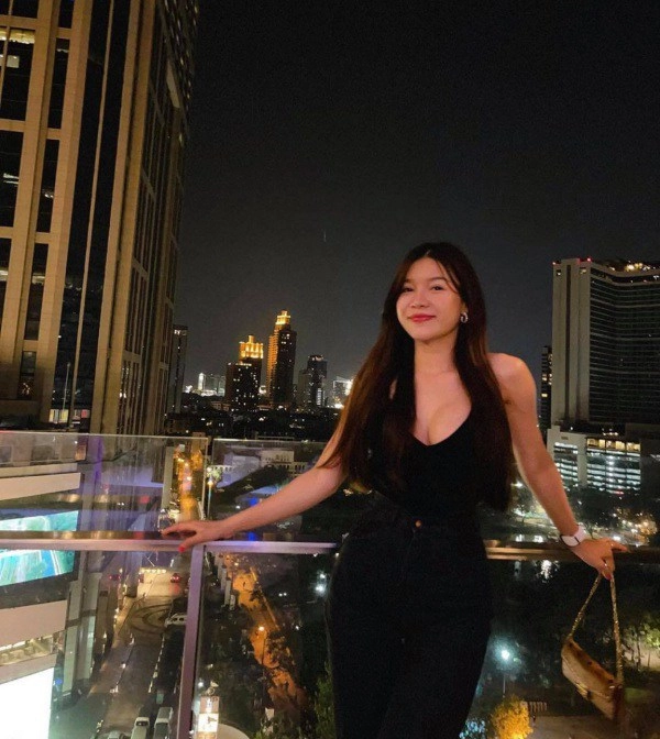 Bạn gái lâm tây khoe body đỉnh cao chuẩn chỉnh như ma-nơ-canh - 10
