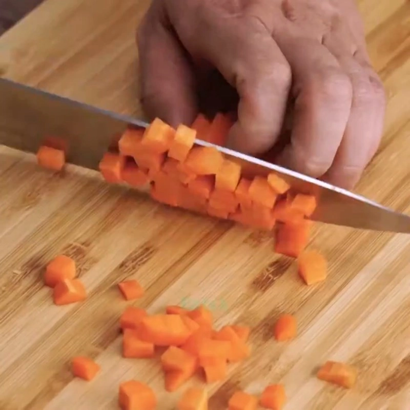 Cách nấu cháo tôm bí xanh phô mai cho bé ăn dặm siêu hấp dẫn - 7