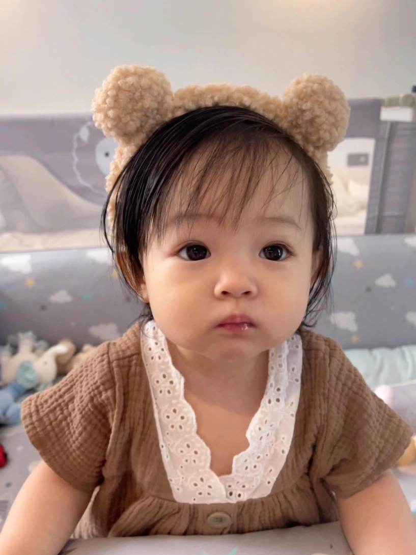 Chập chững biết đi thế lực nhí nhà cường đô la đã diện đồ tạo dáng cực chuyên nghiệp - 12