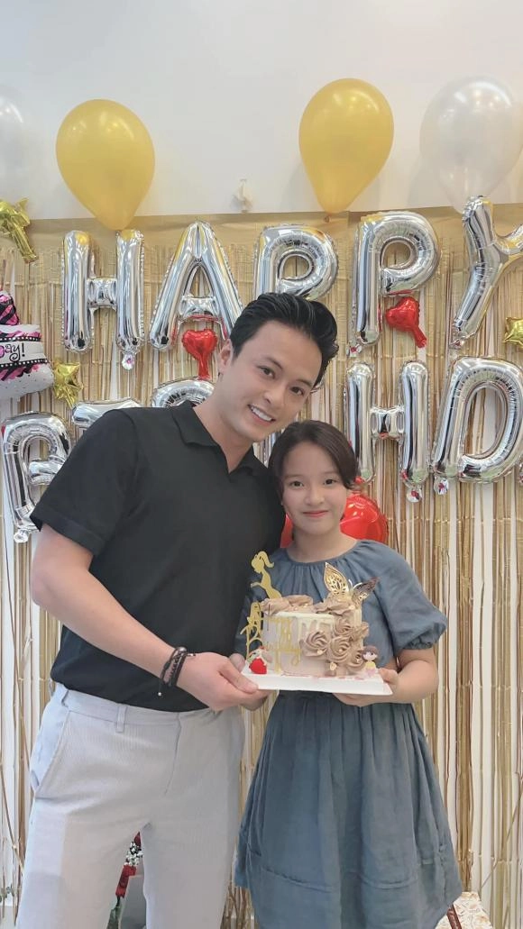 Con gái hồng đăng mạnh trường ngày nào thi bố ơi mình đi đâu thế giờ lớn không nhận ra - 10