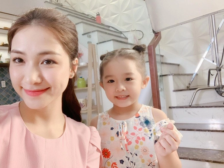 con gái trương thế vinh là á quân the face kid 2019 được trấn thành khen thông minh - 10
