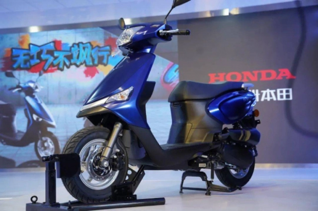 Honda ns110l có thiết kế cục súc nhưng trang bị xịn sò hơn hẳn vision 2021 - 9