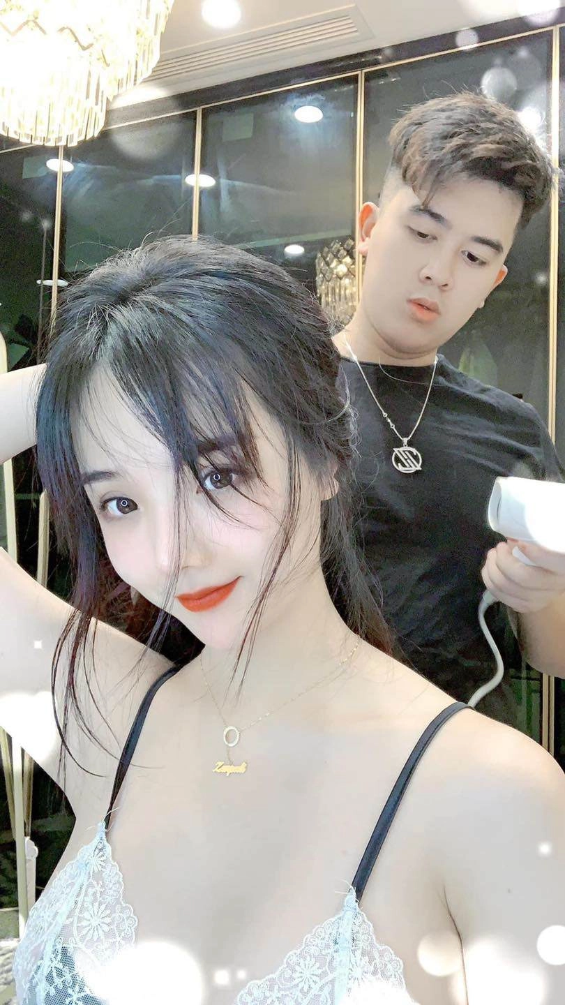 Hotgirl bóng đá vtv đi làm hớp hồn giám đốc sinh con xong ở nhà 40 tỷ - 4