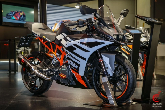 Ktm rc390 2020 và rc125 2020 chính thức ra mắt với họa tiết mới tại eicma 2019 - 1