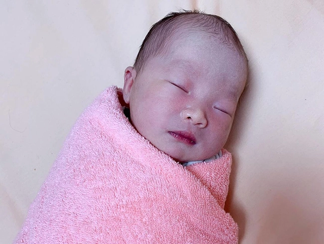 Mặt học sinh thân hình phụ huynh hotgirl gây tiếc nuối khi đã làm mẹ 2 con - 9