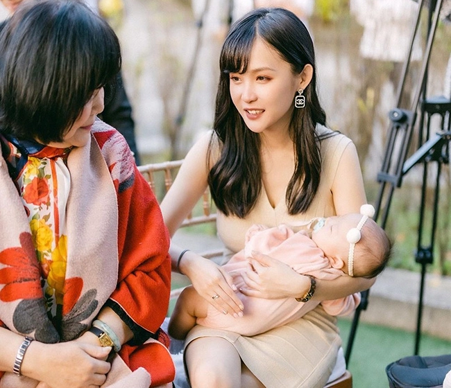 Mặt học sinh thân hình phụ huynh hotgirl gây tiếc nuối khi đã làm mẹ 2 con - 11